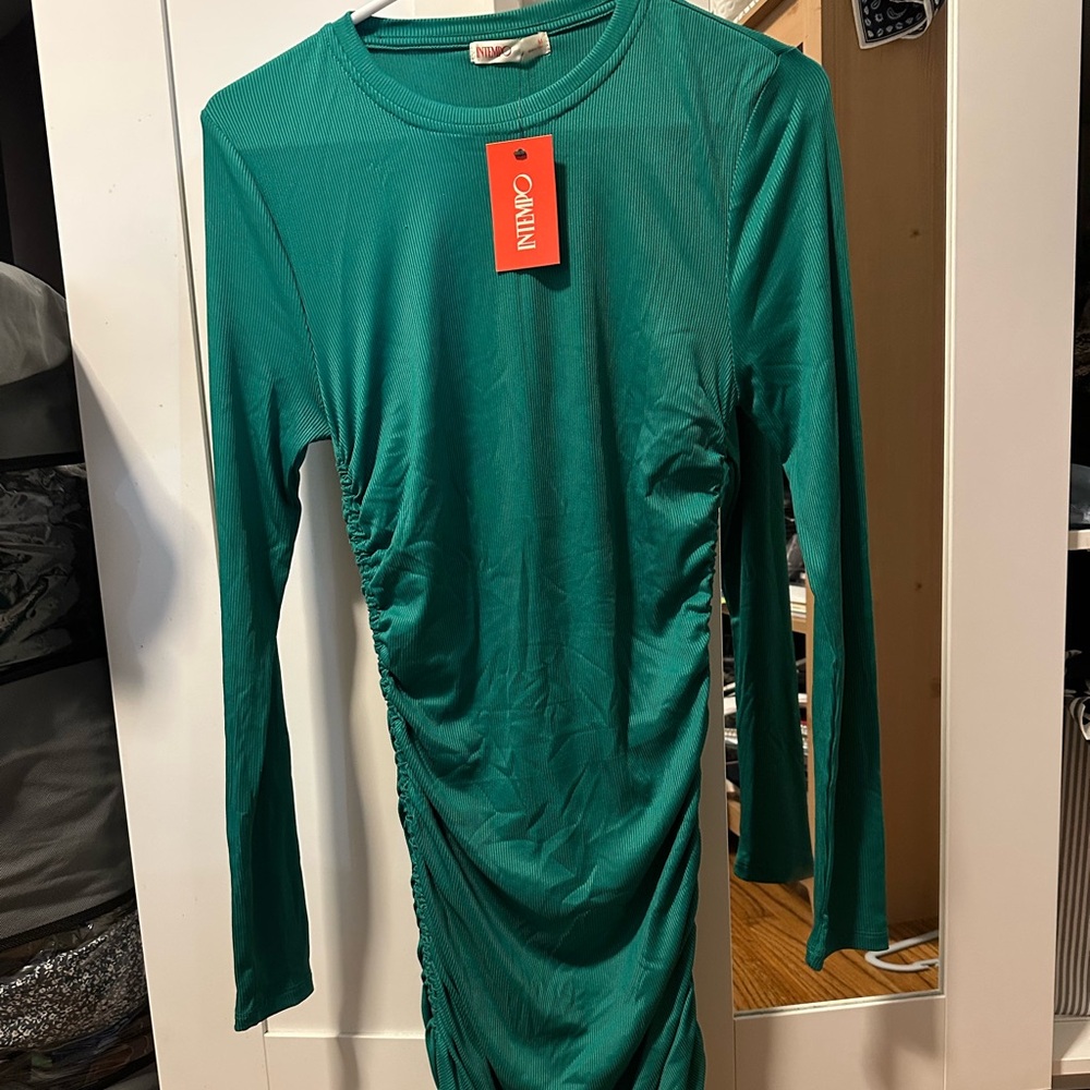 Green Long Sleeve Ruched Dress